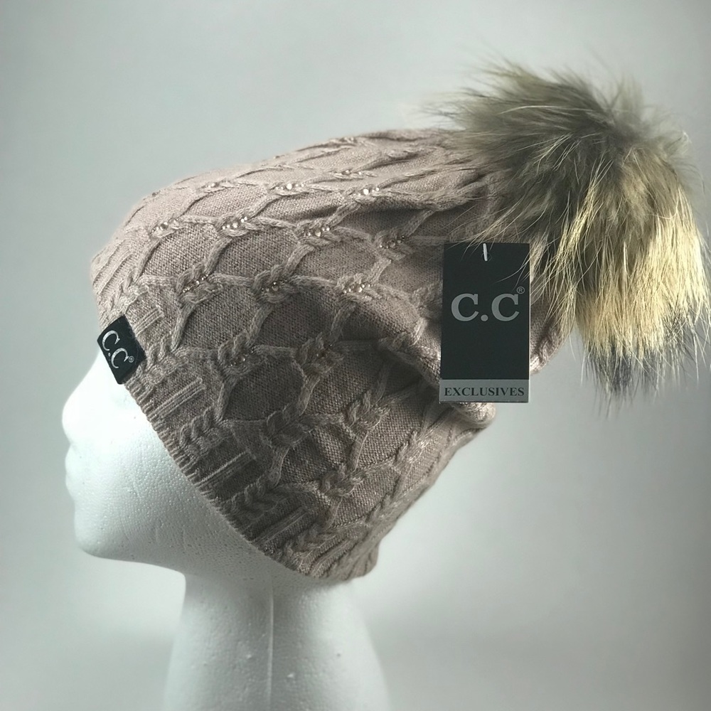 NWT Black Label Crystal CC Beanie Fur Pom Rose